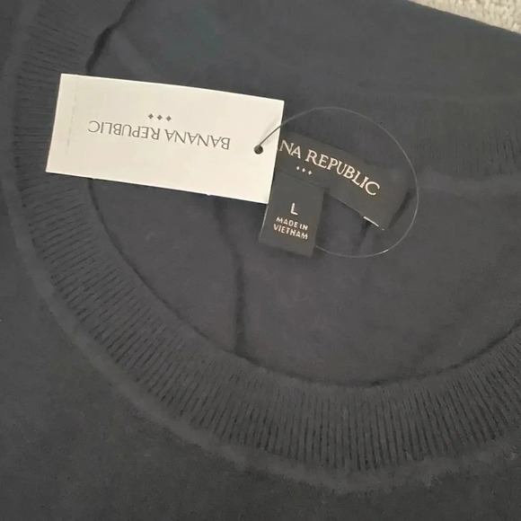 Banana Republic Cute Crew Neck Kitten Cat Tee - Picture 8 of 8